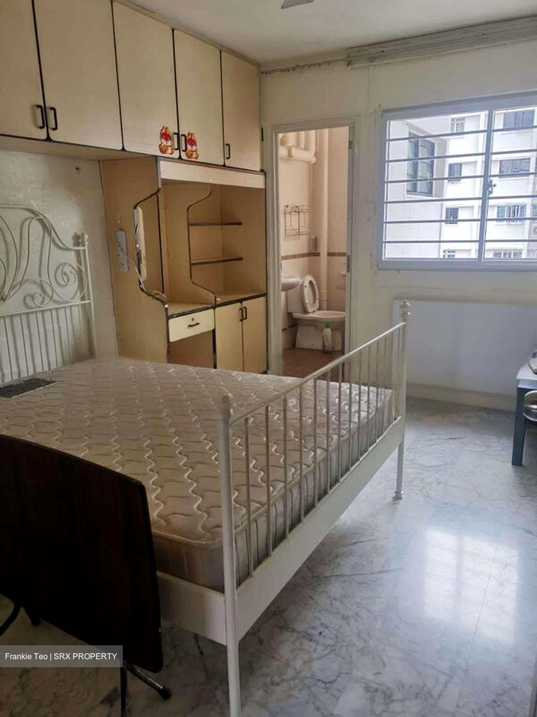 Blk 240 Gombak Gardens (Bukit Batok), HDB 4 Rooms #537475091